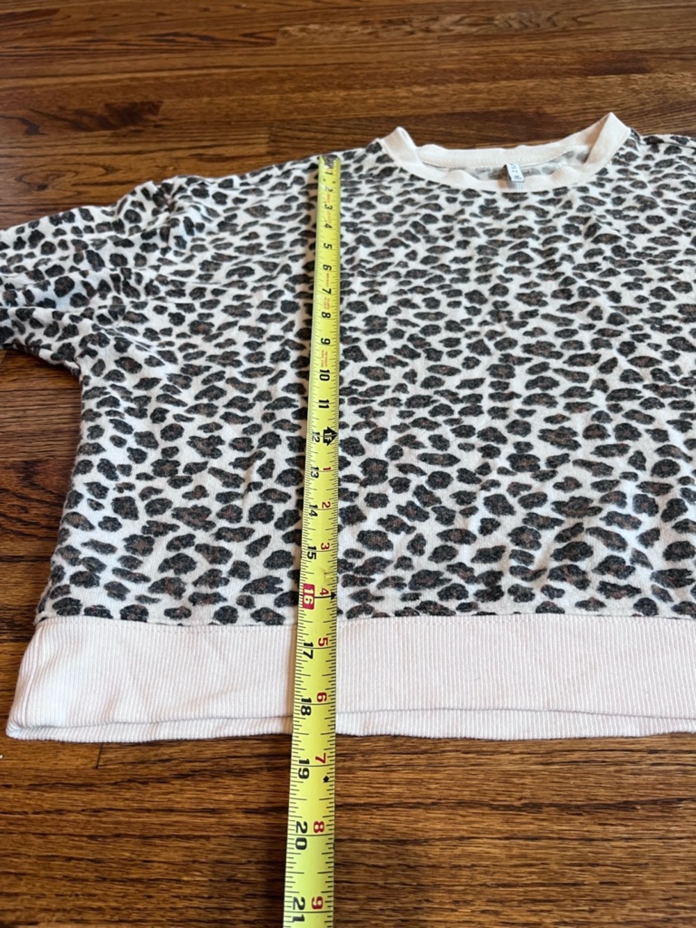 Z Supply Leopard Print Cropped Pullover Sweater Size M - Picture 9 of 9